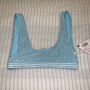 Dippin’ Daisy’s revibe festival top